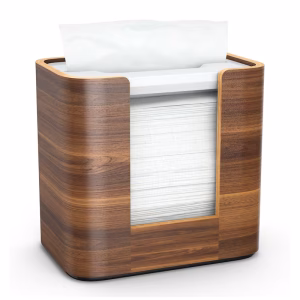 Dispensador servilletas madera n4 completamente cargado con servilletas interplegadas listas para la extracción individual higiénica.